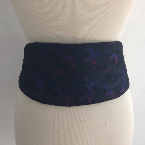 Formal tuxedo brocade evening vest and cummerbund set. Large 46-52 - Picture 3 of 10